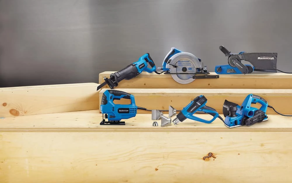 Mastercraft 8.5A Variable Speed T-Shank Reciprocating Saw With LED Light & Blade - Image 9