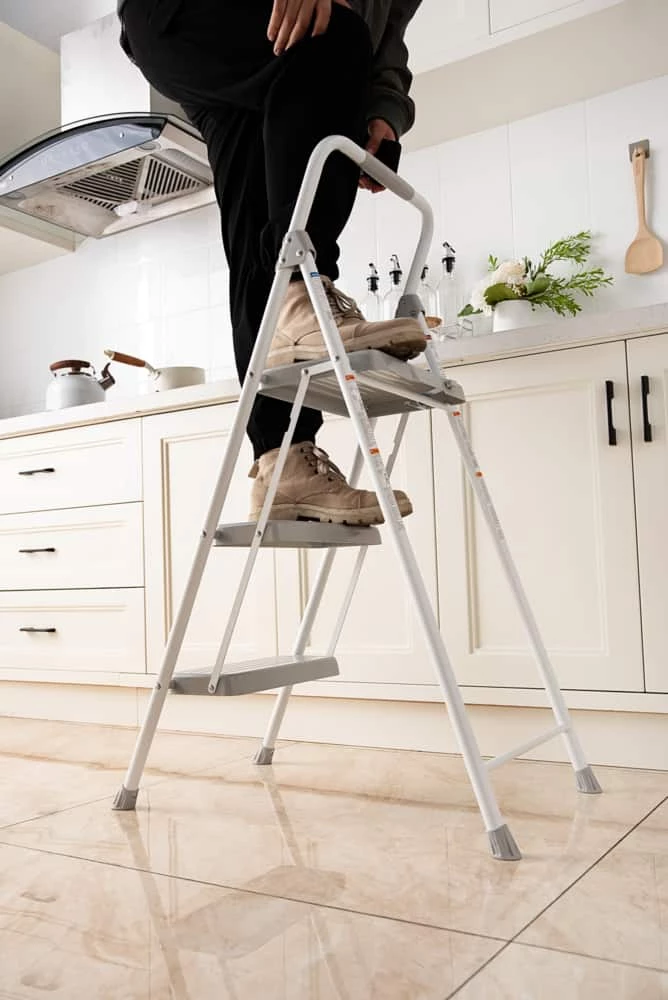 Mastercraft 3-Step Metal Folding Step Stool, 225-lb, 3.2 Ft - Image 7