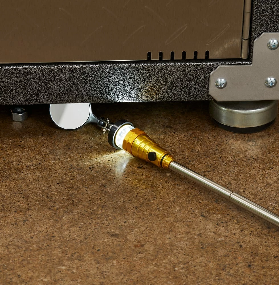 Mastercraft Telescoping LED Lighted Magnetic Pick-Up Tool - Image 7