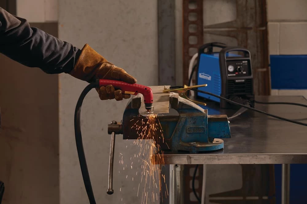 Mastercraft 115V/230V Power Cut 40i Plasma Cutter - Image 5