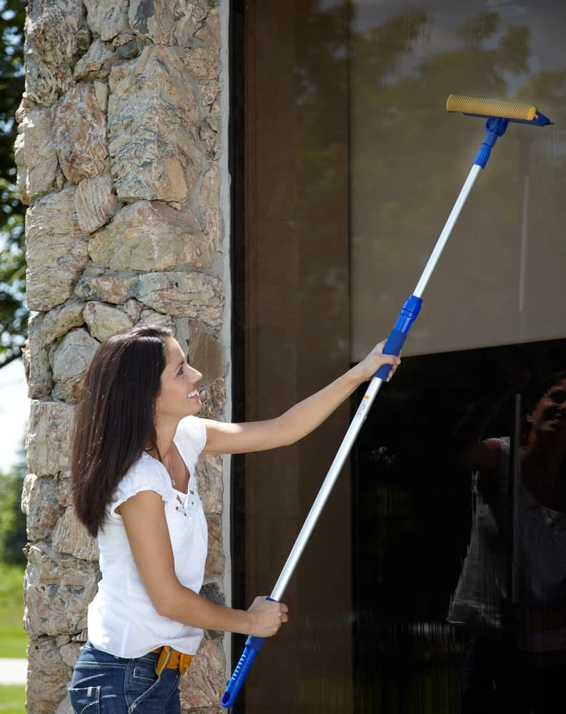 Mastercraft Telescopic Extendable Window Washer / Squeegee With Scrub Netting, 7-ft - Image 4